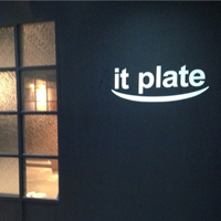 restaurant it plate